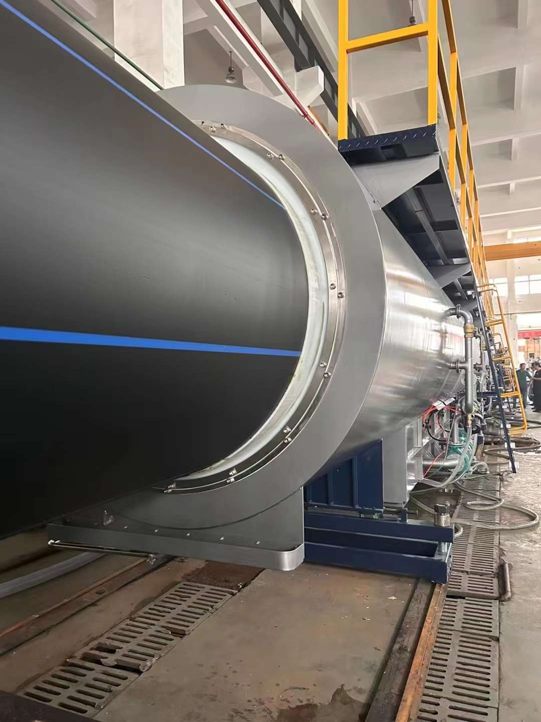 สายการผลิตการอัดขึ้นรูป PE1600(SDR13.6) ใหม่เสร็จสมบูรณ์แล้ว และกำลังรอการส่งมอบ!