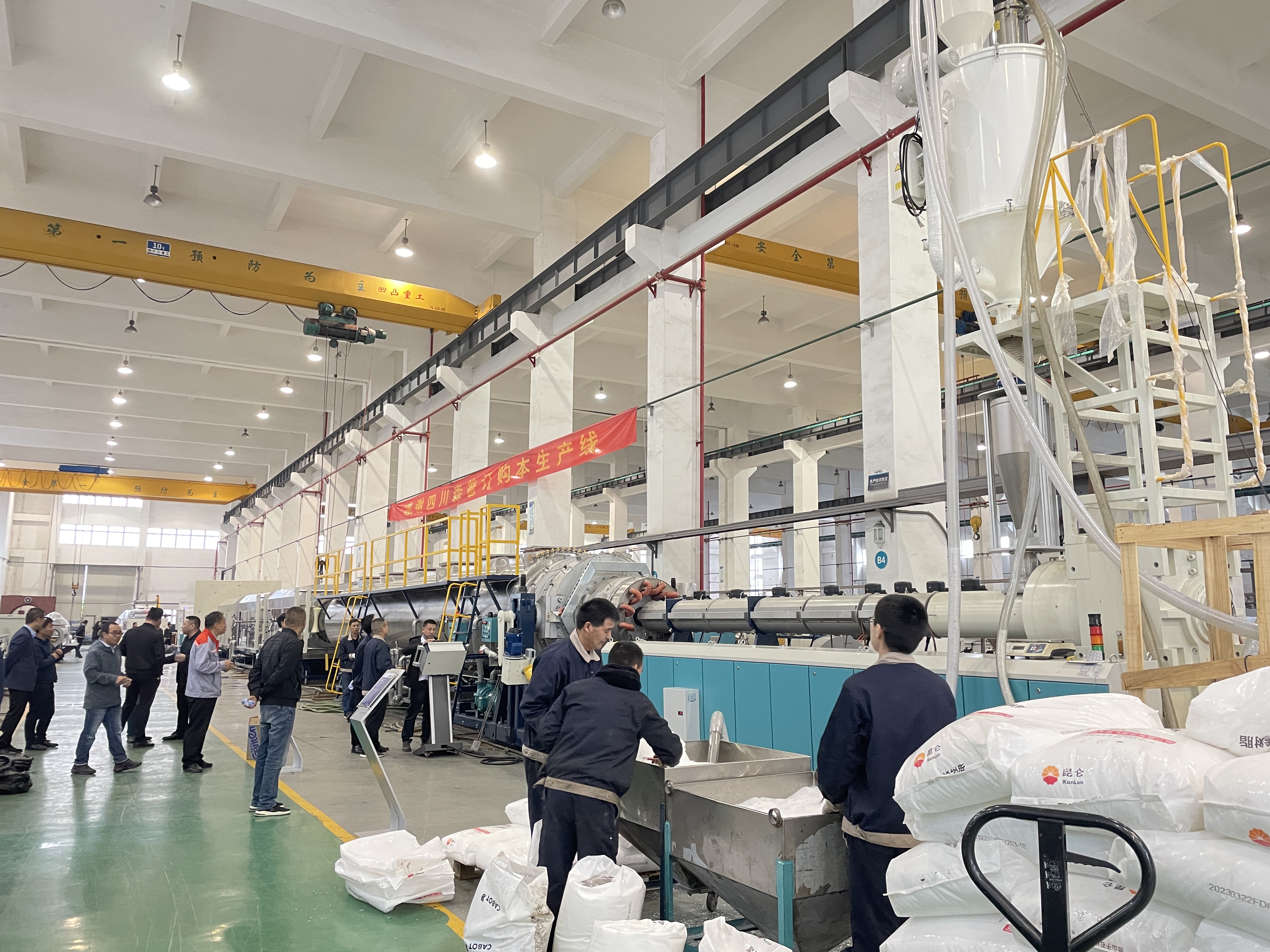 ผลกระทบของการเลือกวัสดุต่อประสิทธิภาพของเครื่องอัดรีดพลาสติก: การเลือกเรซินที่เหมาะสม บทนำ